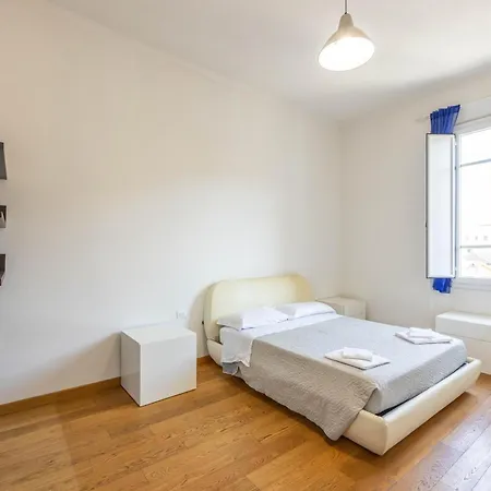 Albertoni Holidays, By Short Holidays Lejlighed *