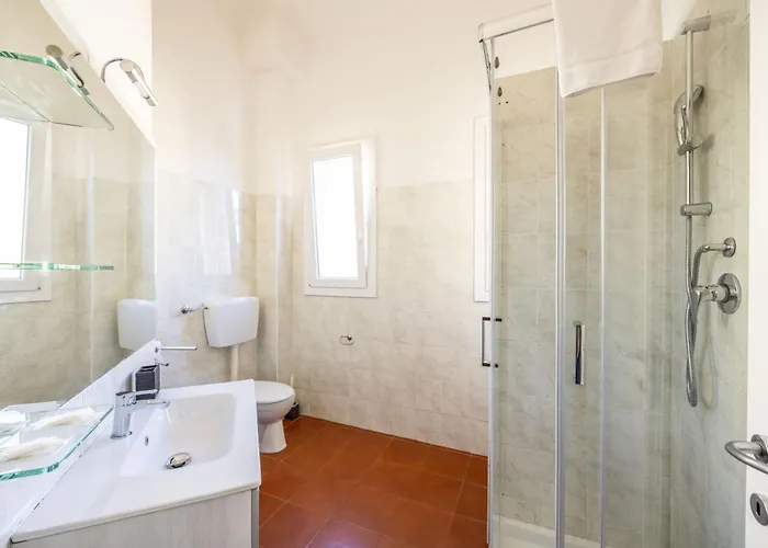 Albertoni Holidays, By Short Holidays *