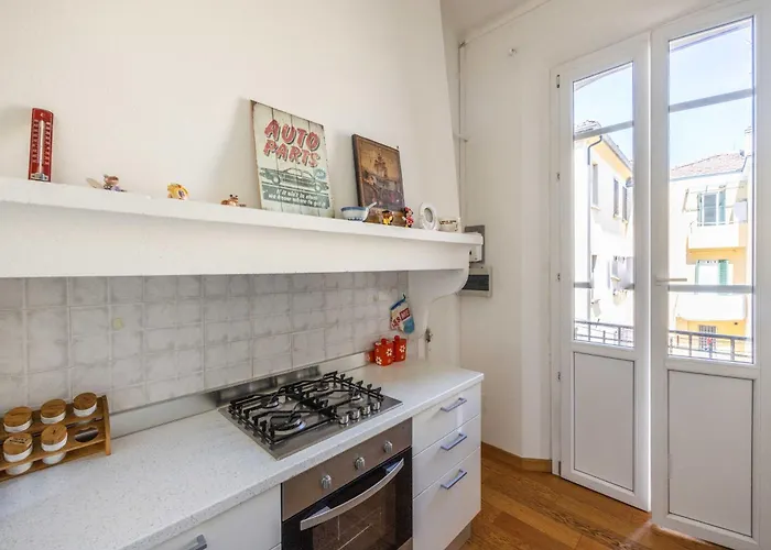 Albertoni Holidays, By Short Holidays * Bologna