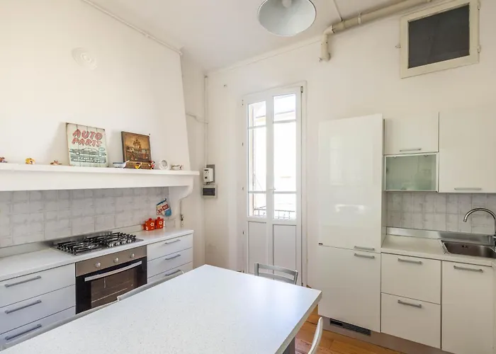 Albertoni Holidays, By Short Holidays * Bologna